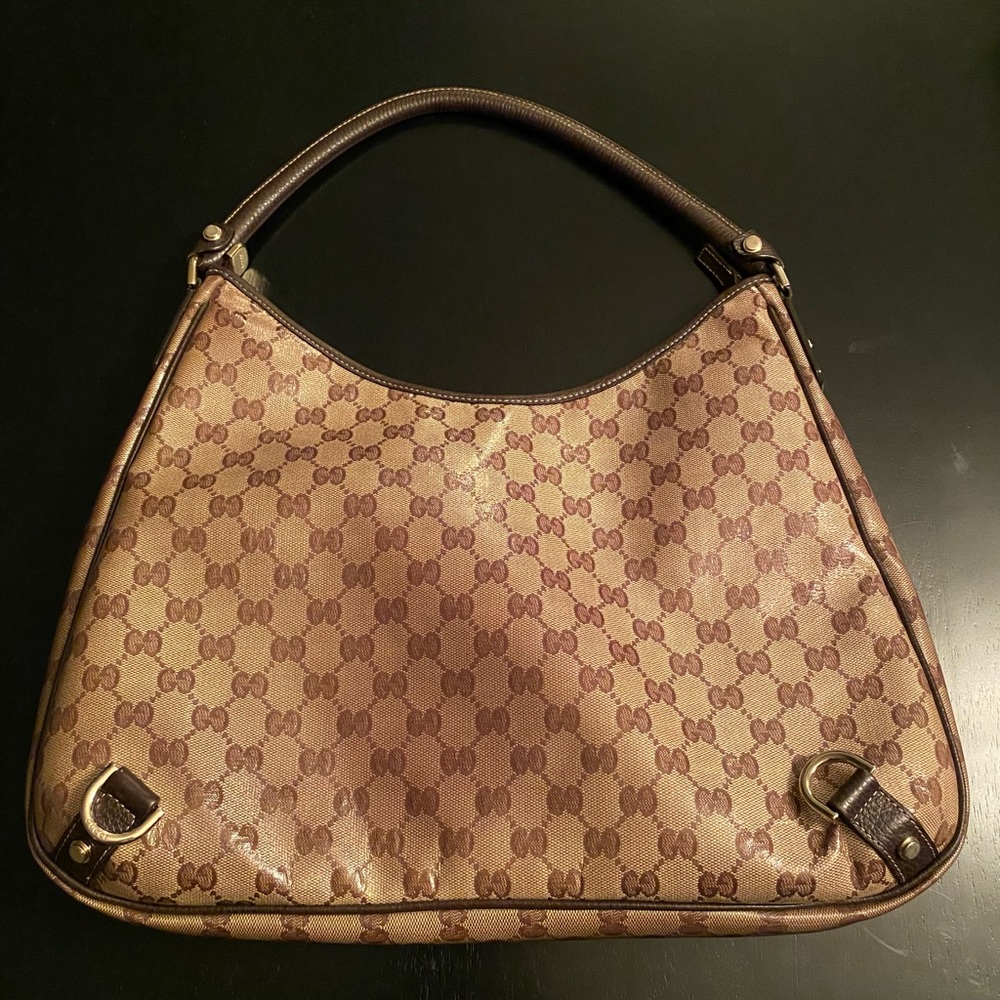 Authentic Gucci Handbag. - Picture 2 of 6